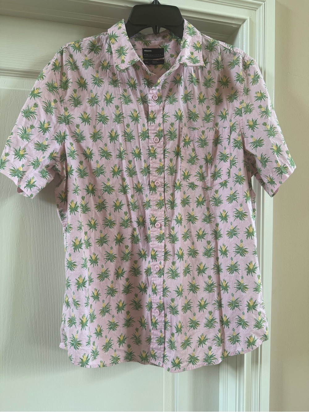 Public Opinion Men’s Large Pink Pineapple Button Down Sleeve Shirt Tropical